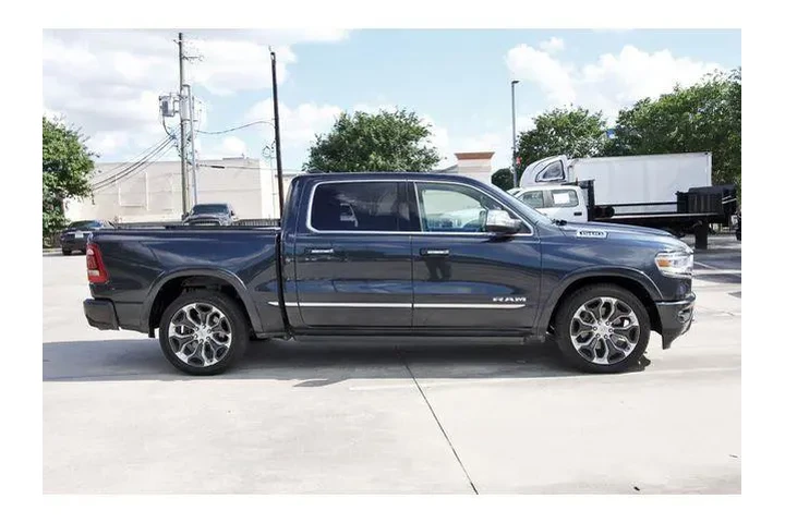 $26751 : Ram 1500 2019 4x2 Limited 4d image 2