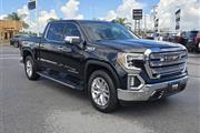 $40985 : 2021 GMC Sierra 1500 SLT thumbnail