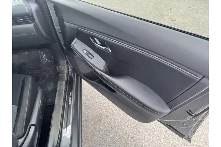 $11897 : 2021 Sentra SV image 5