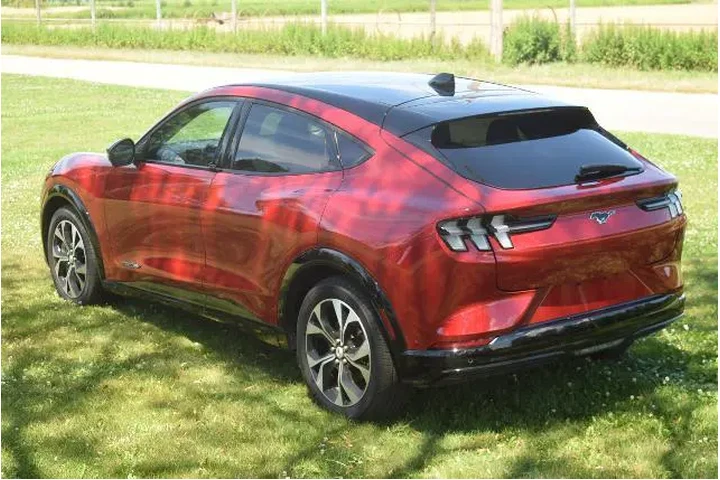 $29750 : Ford Mustang Mach-E 2023 AWD image 5