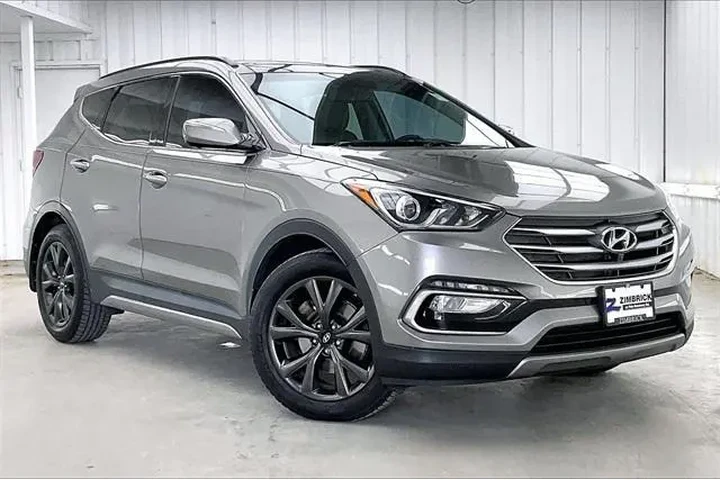 $14490 : Hyundai SANTA FE Sport 2017 image 1