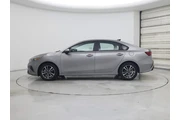 $17998 : Kia Forte 2024 LXS 4dr Sedan thumbnail