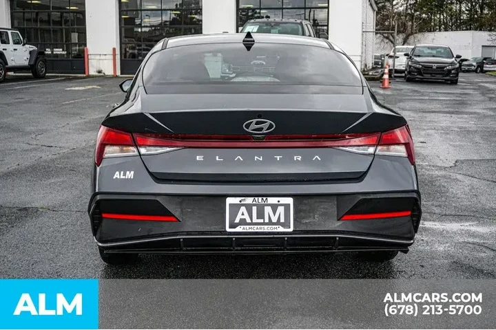 $19420 : Hyundai ELANTRA 2025 SE 4dr image 10