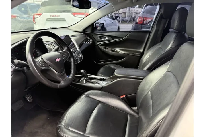 $5850 : 2017 Malibu LT image 7