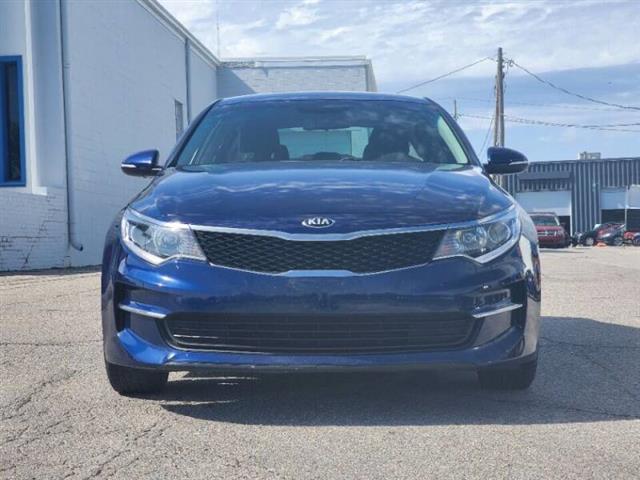 $10490 : 2017 Optima LX image 3