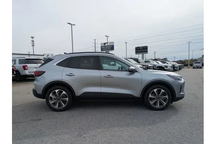 $27995 : Ford Escape 2023 AWD Platinu image 4