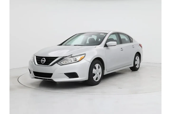 $13599 : Nissan Altima 2016 2.5 4dr S image 4