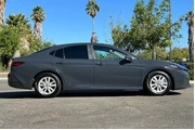 Toyota Camry 2025 LE 4dr Sed thumbnail