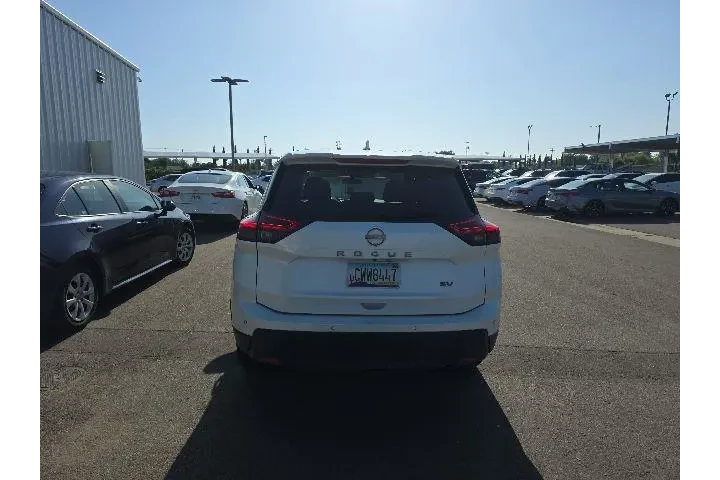 $21500 : Nissan Rogue 2024 SV 4dr Cro image 5