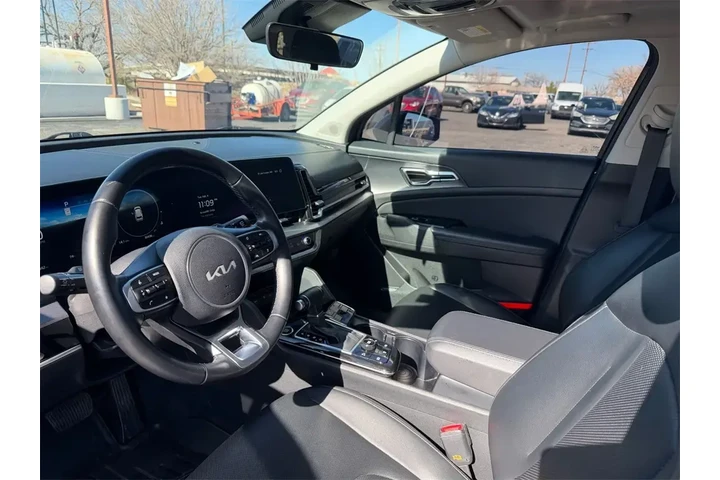 $26000 : Kia Sportage 2023 SX 4dr SUV image 5