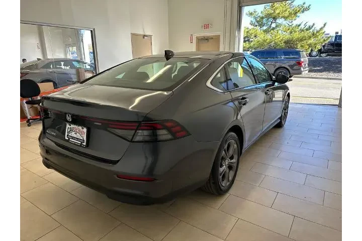 $25224 : Honda Accord 2024 EX 4dr Sed image 7