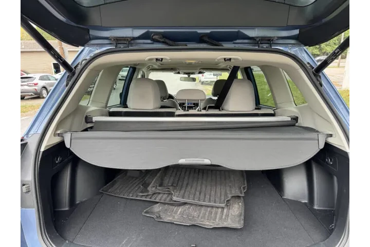 $21999 : 2023 Forester Premium image 7