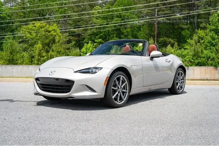 $28977 : Mazda MX-5 Miata 2023 Grand image 3