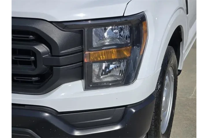 $25400 : Ford F-150 2023 4x2 XL 2dr R image 9