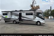 2013 Fleetwood Bounder M-34M en San Luis Obispo