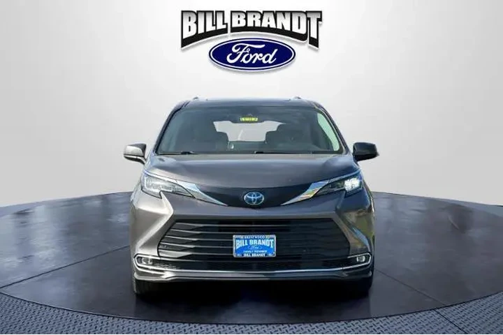 $38800 : Toyota Sienna 2023 XLE 8-Pas image 8