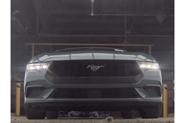 $31999 : Ford Mustang 2025 EcoBoost P image 4