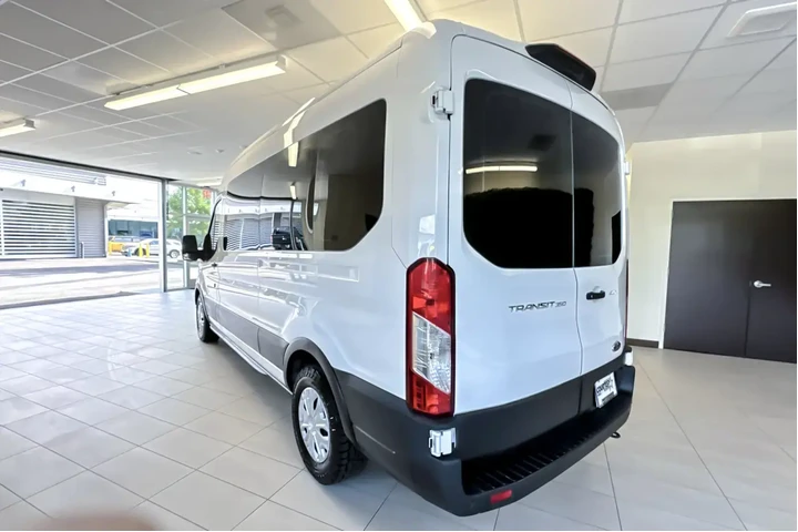 $28495 : Ford Transit 2023 350 XL 3dr image 6