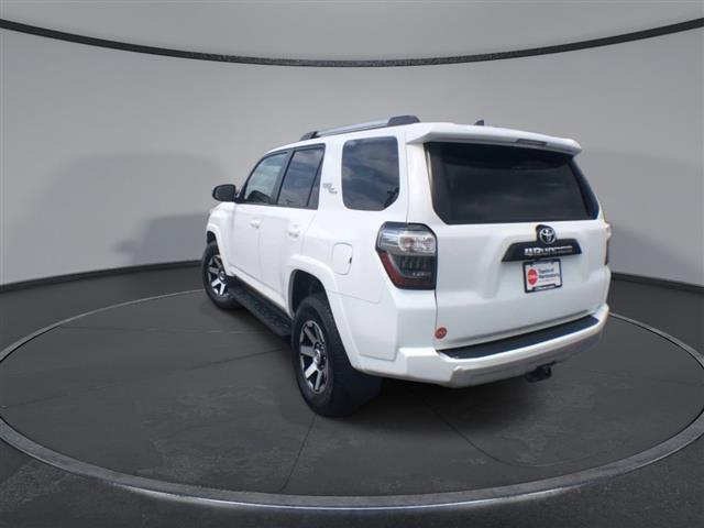 $31300 : PRE-OWNED 2018 TOYOTA 4RUNNER image 7