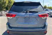 $23405 : PRE-OWNED 2018 TOYOTA HIGHLAN thumbnail