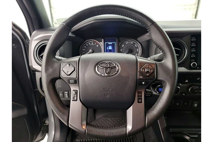 $37998 : Toyota Tacoma 2020 4x4 TRD O image 10