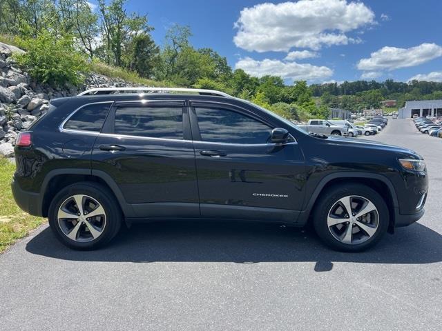 $21900 : PRE-OWNED 2019 JEEP CHEROKEE image 8