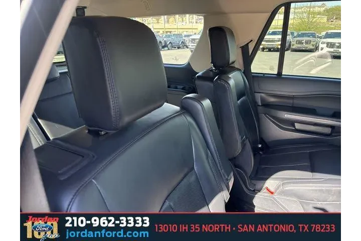 $38874 : Ford Expedition 2024 4x2 XLT image 8