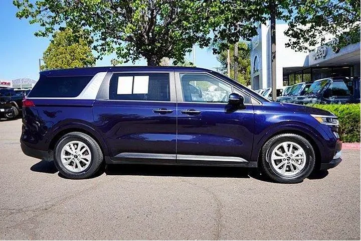 $27832 : Kia Carnival 2024 LX 4dr Min image 7