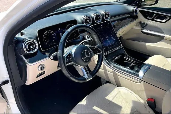 $35000 : Mercedes-Benz C-Class 2023 C image 4