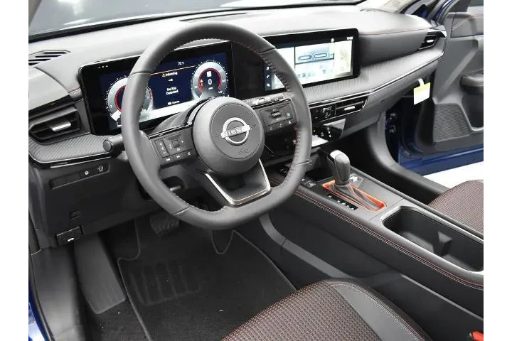 $26579 : Nissan Kicks 2025 SR 4dr Cro image 8