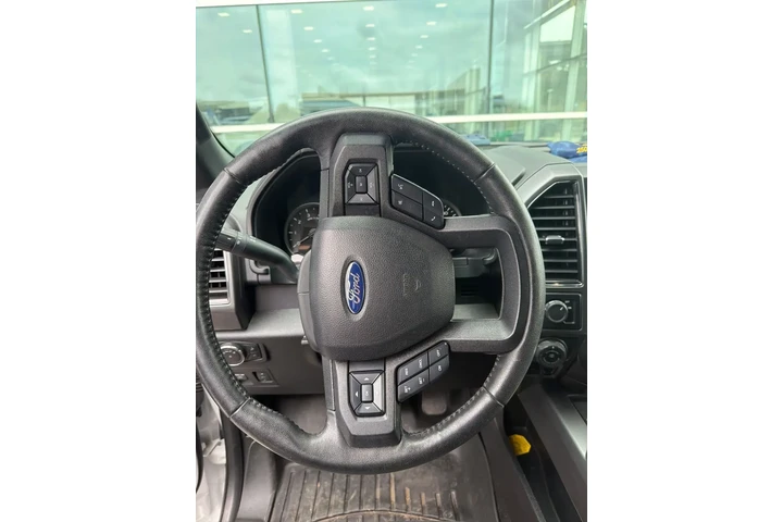 $25900 : Ford F-150 2019 4x2 XL 4dr S image 9