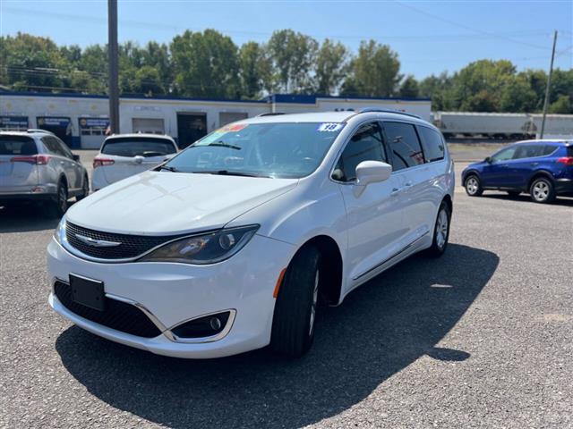 $14990 : 2018 Pacifica image 7