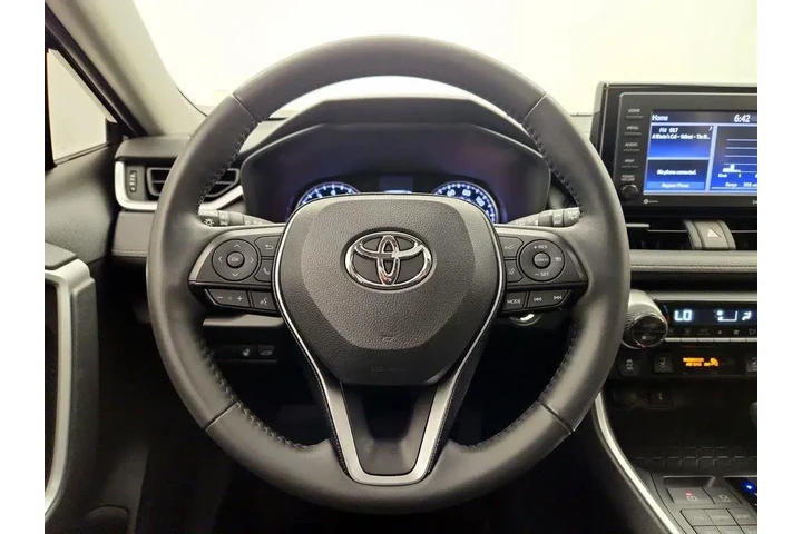 $28998 : Toyota RAV4 2020 AWD XLE 4dr image 10
