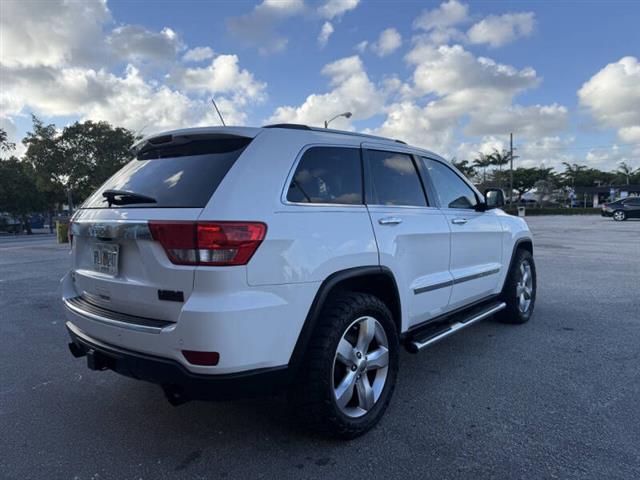 $9977 : 2013 Grand Cherokee Overland image 6