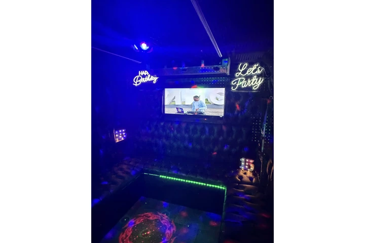 $18500 : Party Bus Ford E-450 2012 image 8