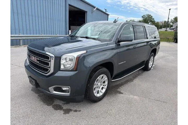 $28833 : GMC Yukon XL 2020 4x4 SLT 4d image 1