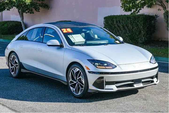 $29500 : Hyundai IONIQ 6 2024 AWD Lim image 3