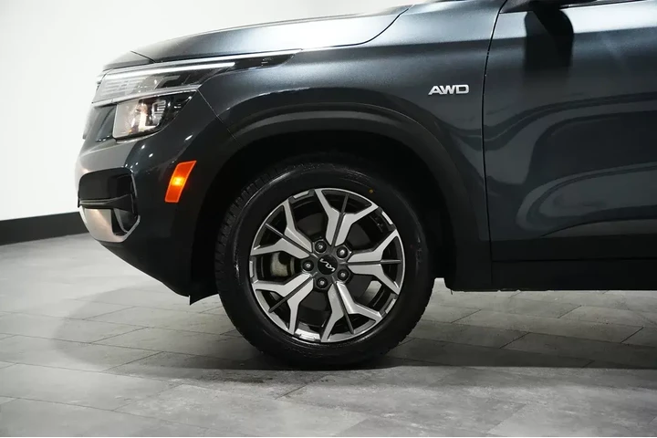 $19775 : 2022 Seltos EX image 5