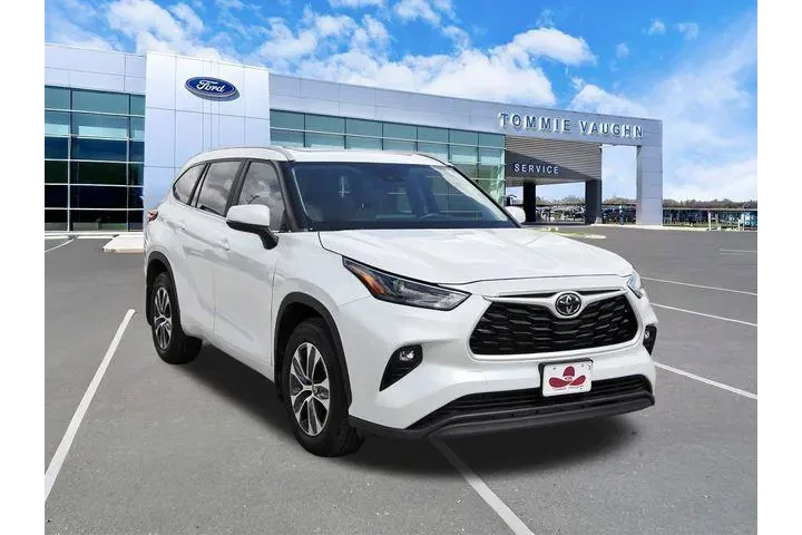 $33995 : Toyota Highlander 2023 XSE 4 image 6