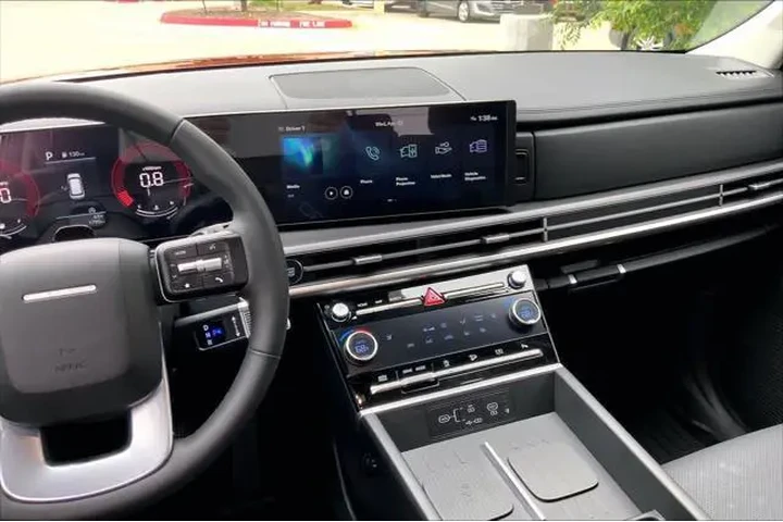 $35996 : Hyundai SANTA FE 2026 SEL 4d image 7