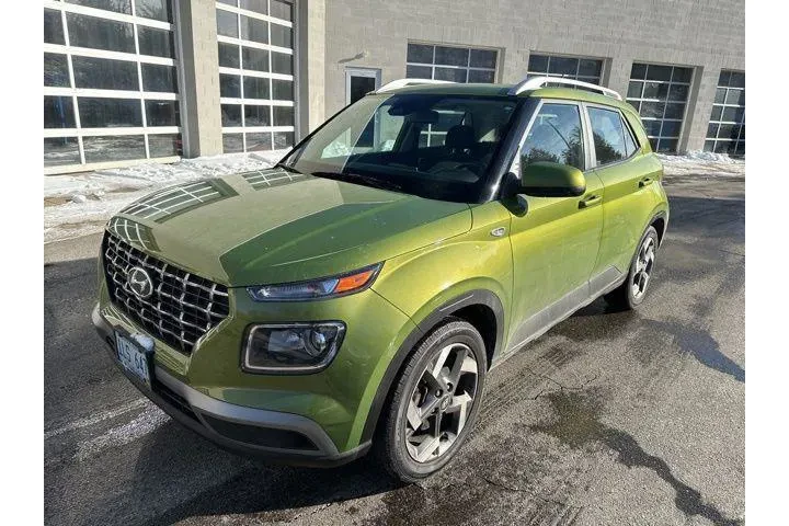 $17500 : Hyundai VENUE 2023 SEL 4dr C image 2