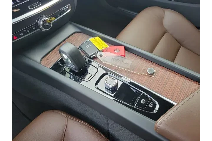 $34500 : Volvo V60 Cross Country 2023 image 8