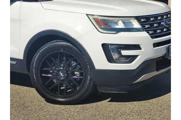 $14994 : Ford Explorer 2016 XLT 4dr S image 6