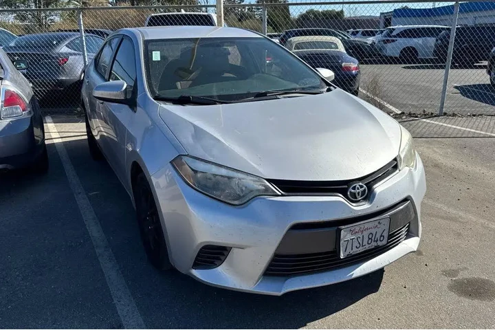 $10995 : Toyota Corolla 2016 LE 4dr S image 1
