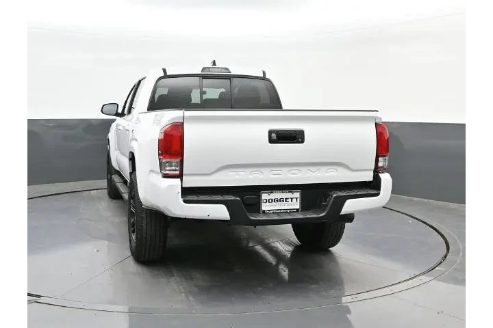 $24491 : Toyota Tacoma 2020 4x2 SR5 4 image 8