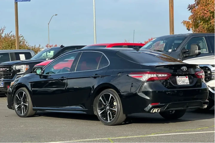 $16880 : Toyota Camry 2018 XSE 4dr Se image 6