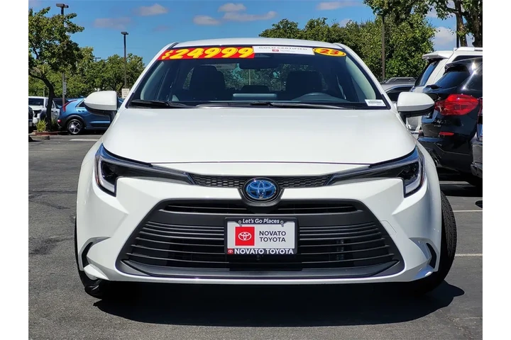$24999 : Gold Certified2023 Corolla Hy image 2