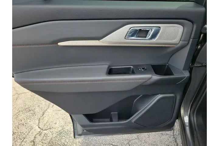 $35990 : Ford Explorer 2026 Active 4d image 10