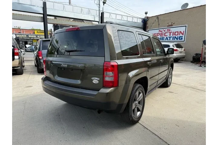 $6995 : 2015 Patriot Latitude 4WD image 5