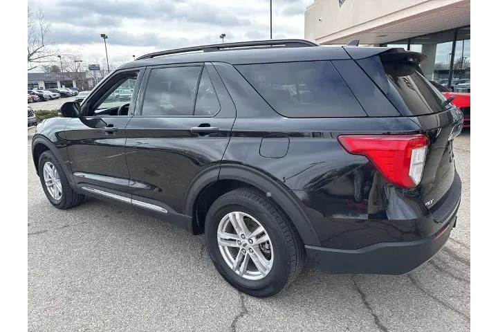 $33000 : Ford Explorer 2023 AWD XLT 4 image 8